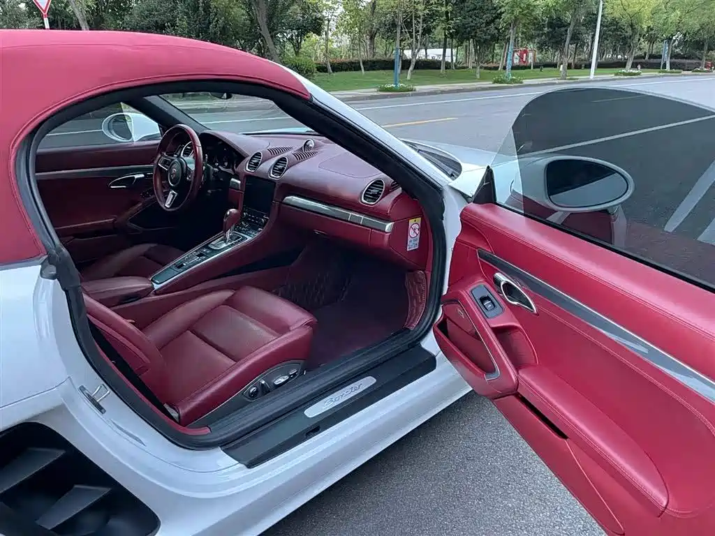 Porsche 718 2018 Boxster 2.0T фото 17