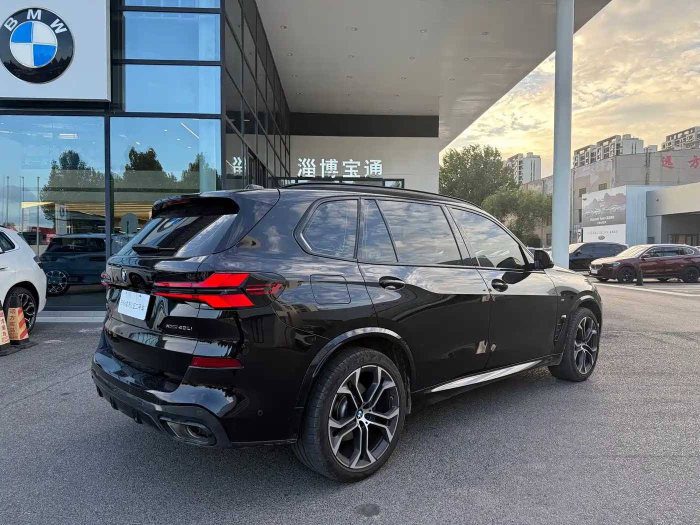BMW X5 2026 2026 xDrive 40Li M Sport Night Edition Package