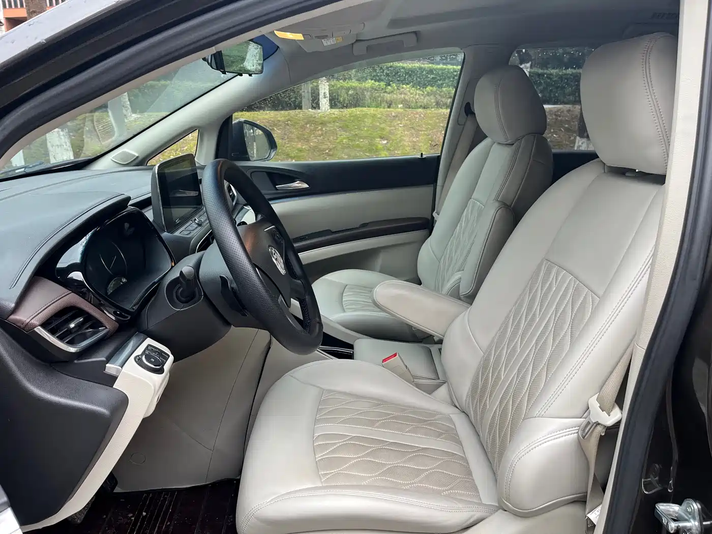 Buick GL8 2021 Land Business Class 652T Comfort фото 8