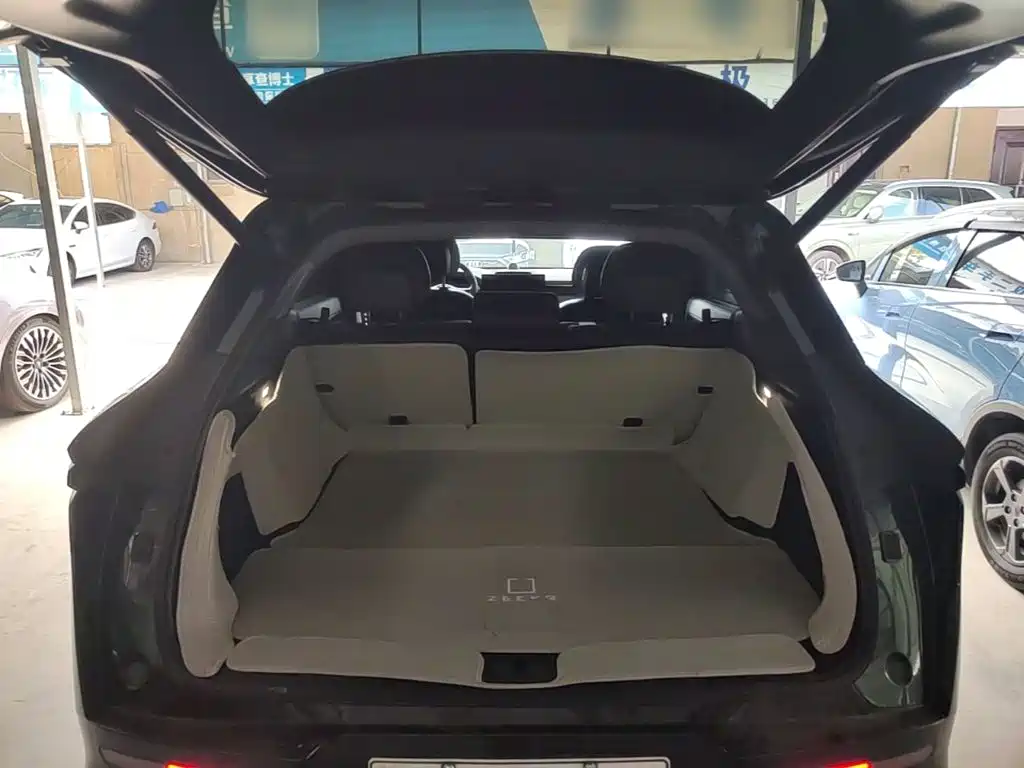 ZEEKR 7X 2024 2025 Model 75kWh RWD Smart Driving Edition