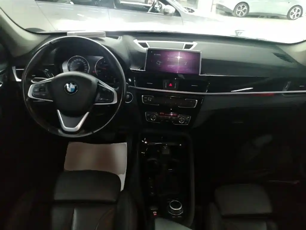 BMW X1 2019 xDrive20Li Luxury Model фото 10