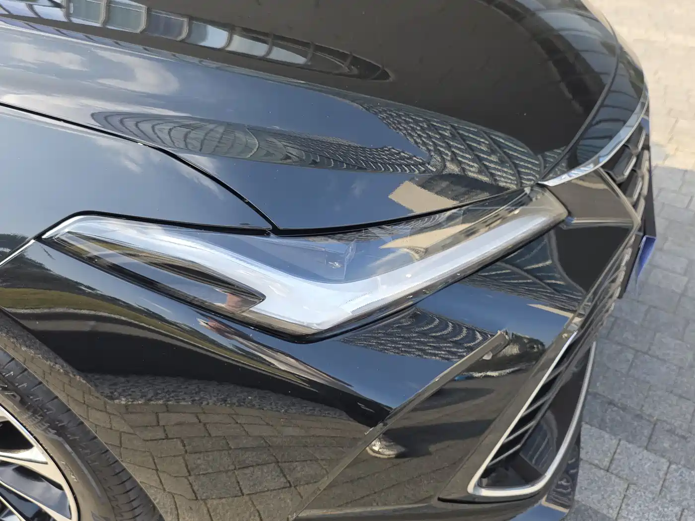 Toyota Avalon 2022 Hybrid 2.5L Luxury Edition фото 10