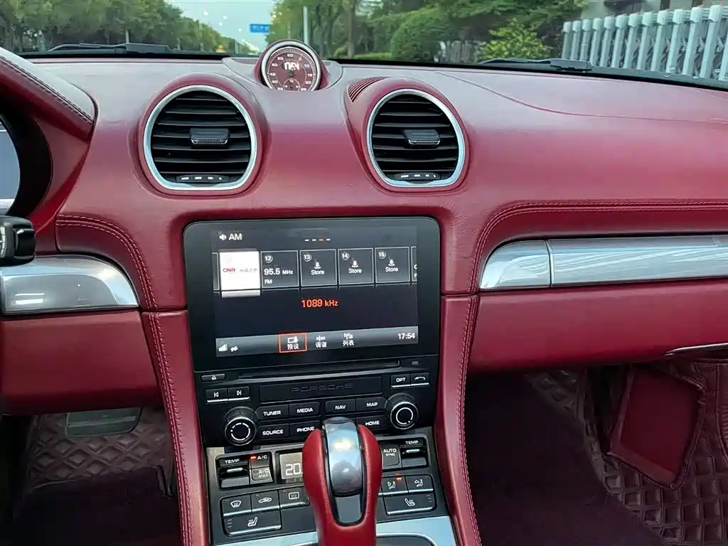 Porsche 718 2018 Boxster 2.0T фото 11