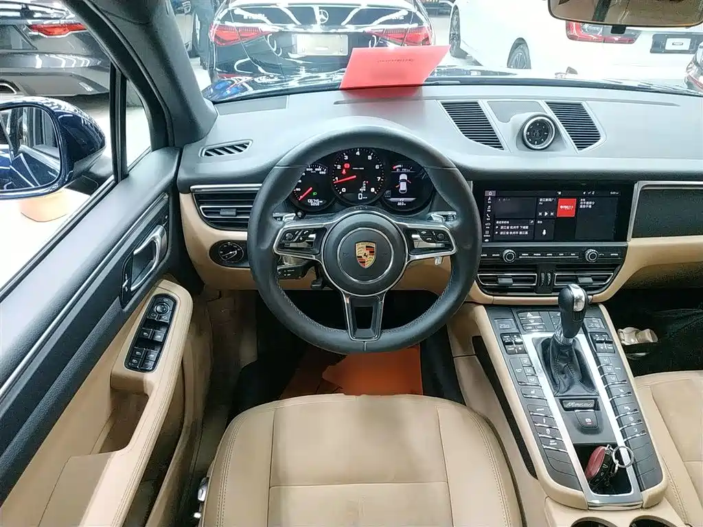Porsche Macan 2018 Macan 2.0T фото 7