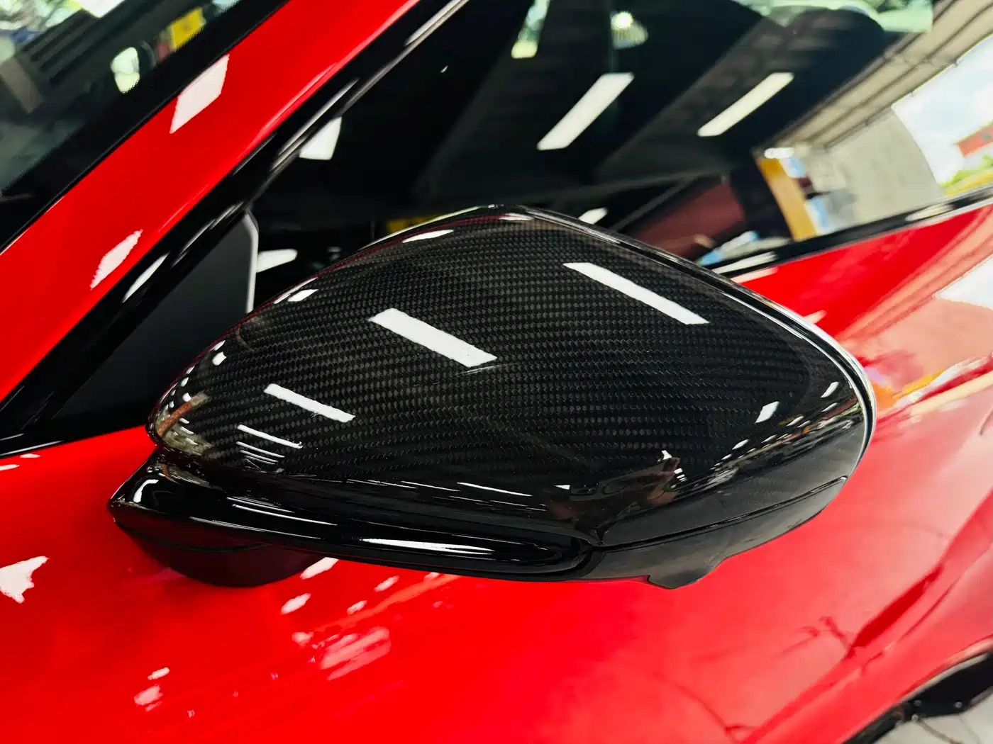 Porsche 911 2023 Turbo S 3.7T фото 18