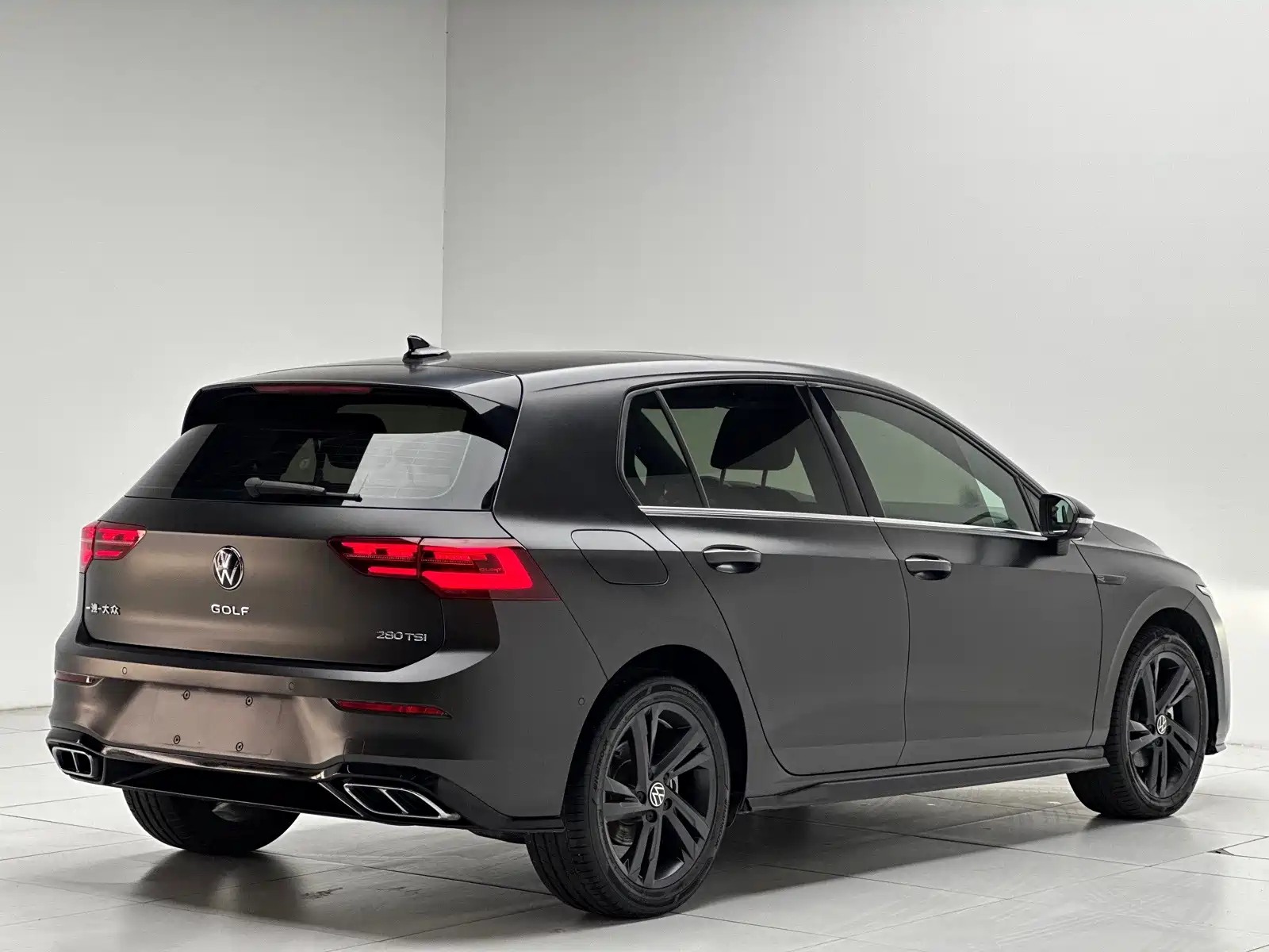 Фото 9 - Volkswagen Golf