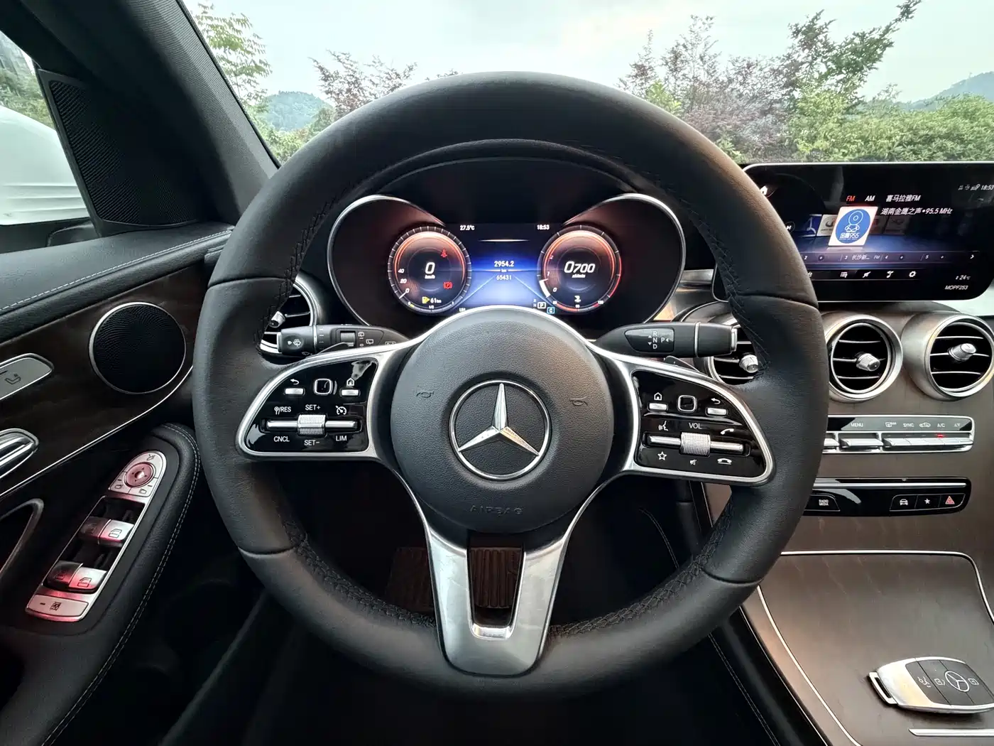 Mercedes-Benz GLC 2020 GLC 300 L 4MATIC Dynamic фото 15