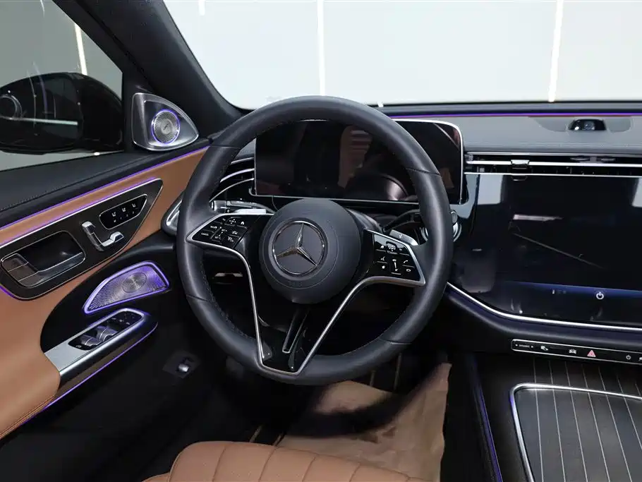 Mercedes-Benz E-Class 2024 Model E 300 L Luxury фото 14