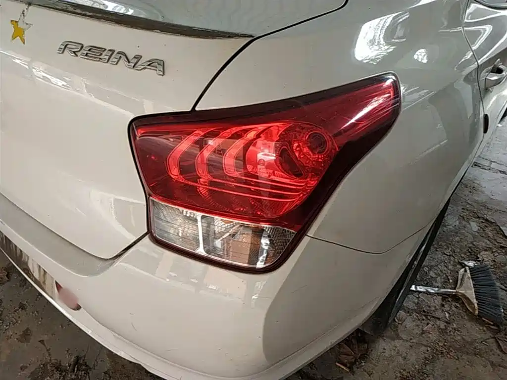 Hyundai Verna 2017 1.4L Manual Color Edition (China V) фото 8