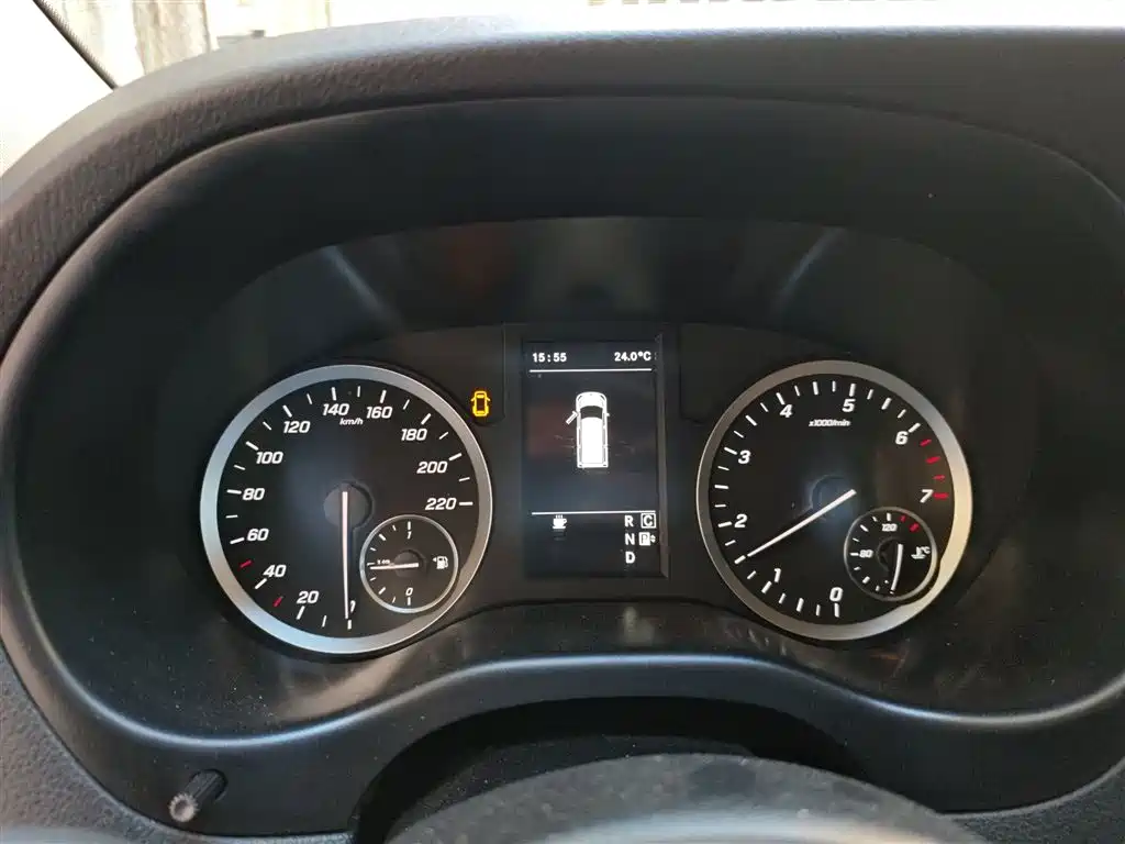 Mercedes-Benz Vito 2023 2.0T Business 7-Seater фото 8
