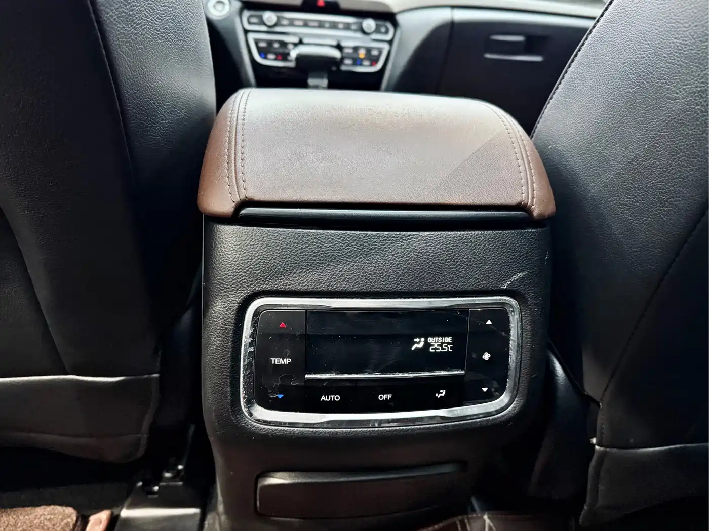 GAC Trumpchi Trumpchi GS8 2017 320T 2WD Luxury Smart Connect (7-seater) фото 18