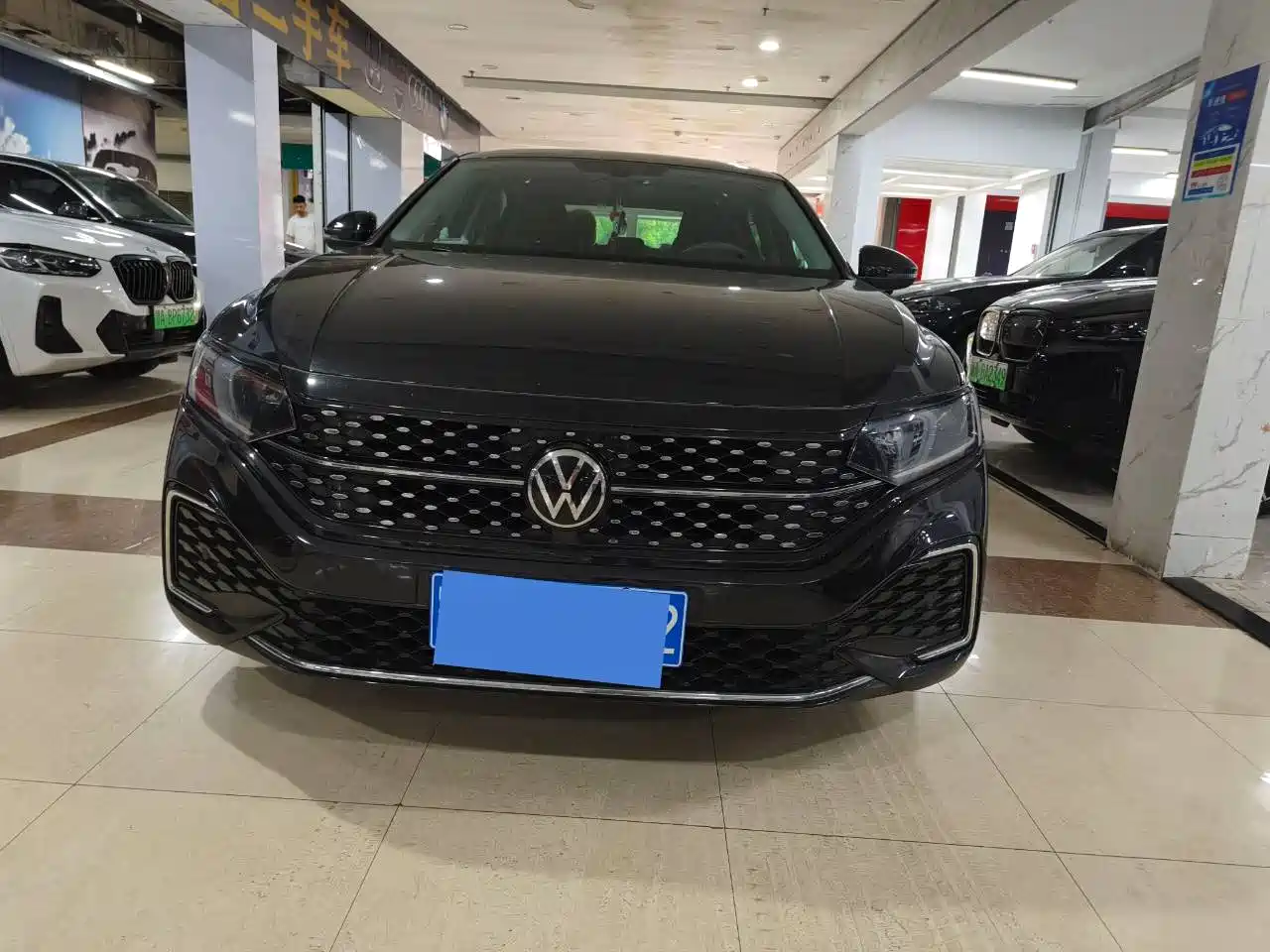 Volkswagen Passat 2023 330TSI Starlight Elite Edition фото 2
