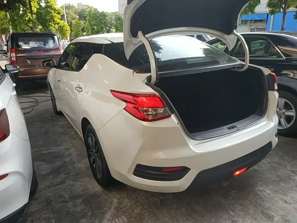 Nissan Bluebird 2021 2021 1.6L CVT Cool Edition