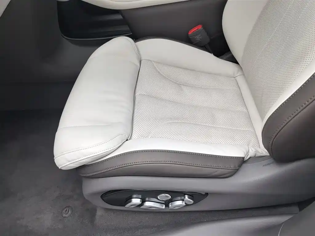 ZHIJI AUTOMOBILE ZHIJI LS7