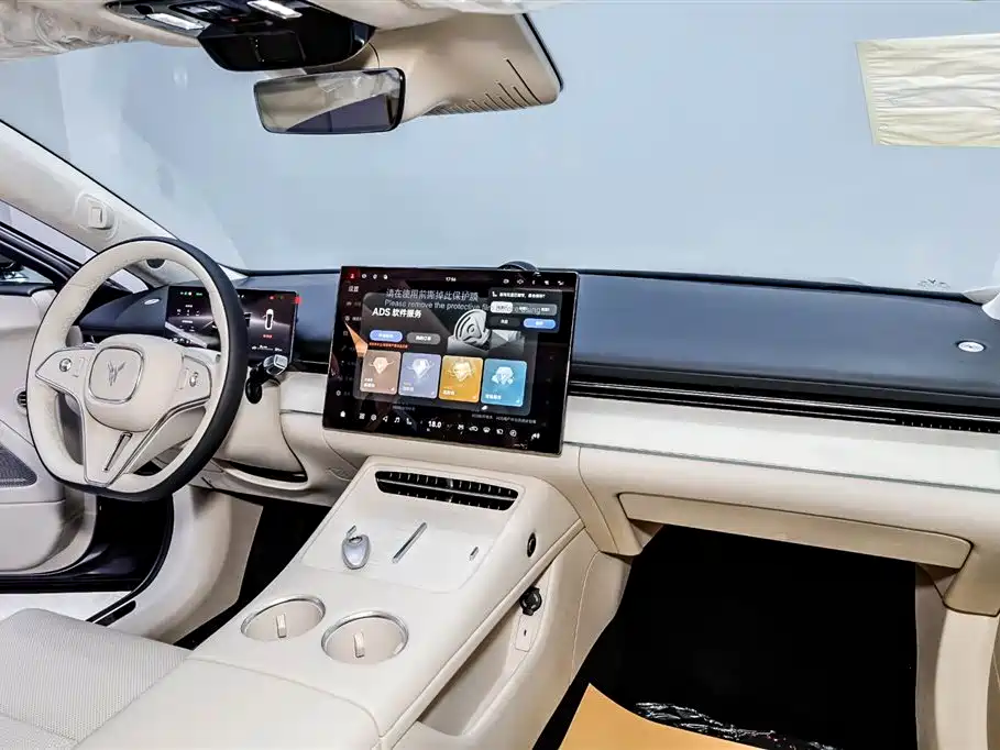 Voyah Auto VOYAH Zhuiguang L 2025 Mid-configuration Model фото 29