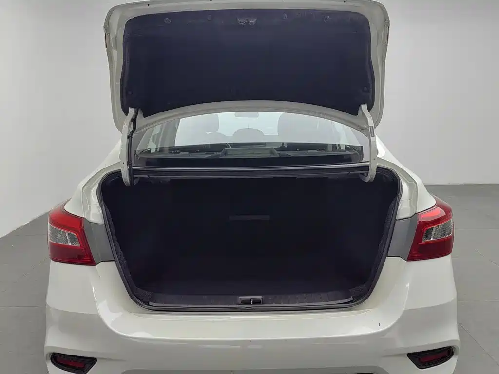 Фото 16 - Nissan Sylphy