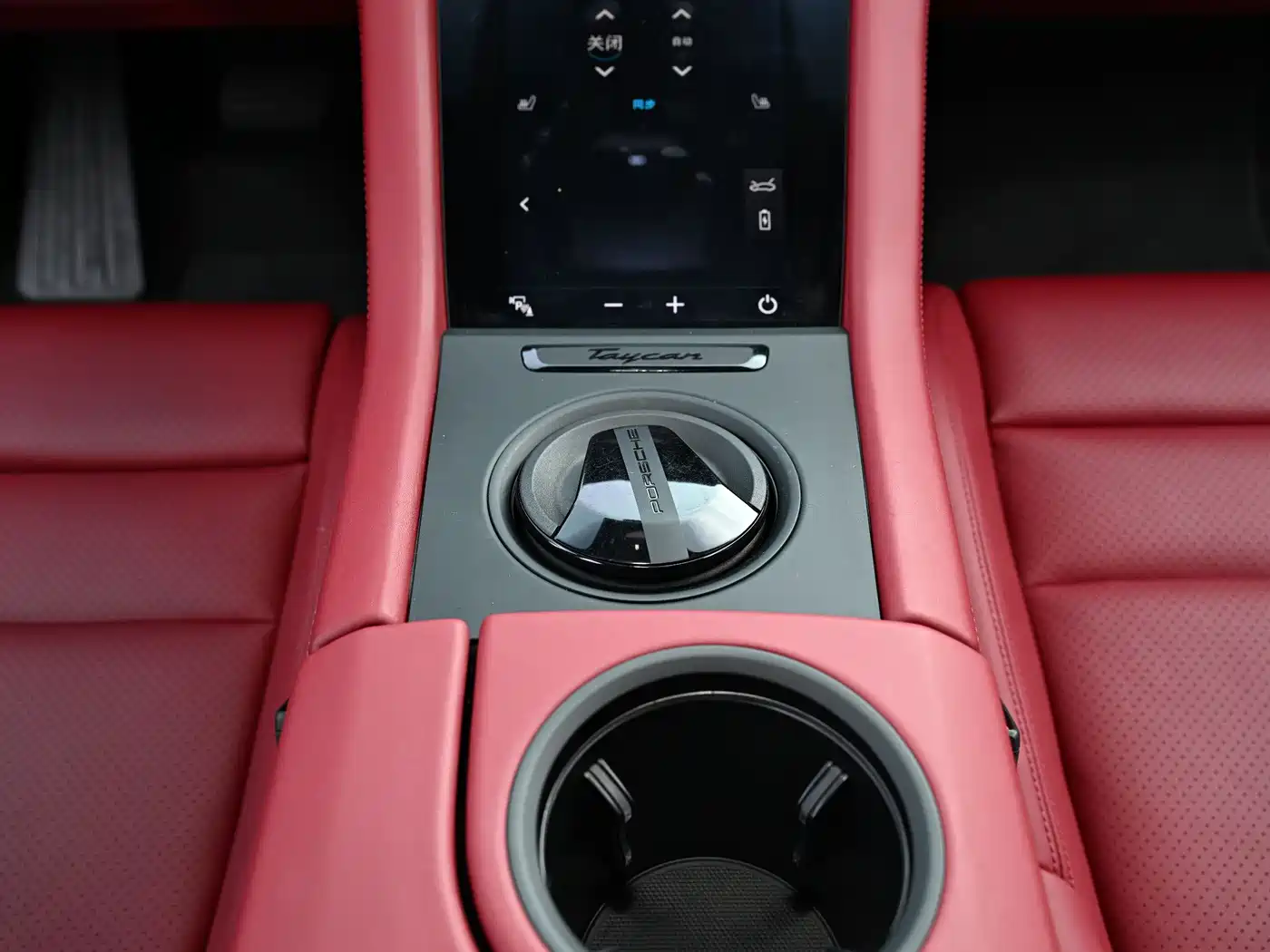 Porsche Taycan 2022 Taycan фото 11