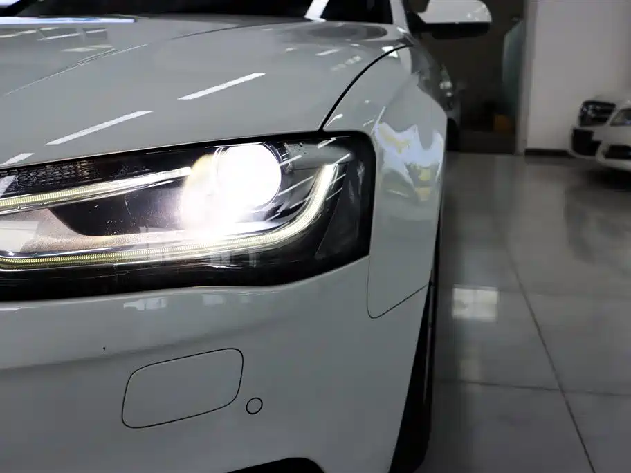 Audi A4L 2015 35 TFSI Auto Standard фото 29