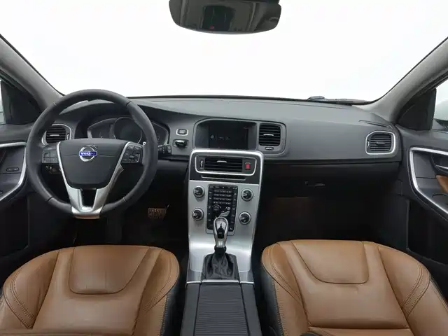 Volvo V60 2017 T5 Zhi Ya Edition China V — фото 5