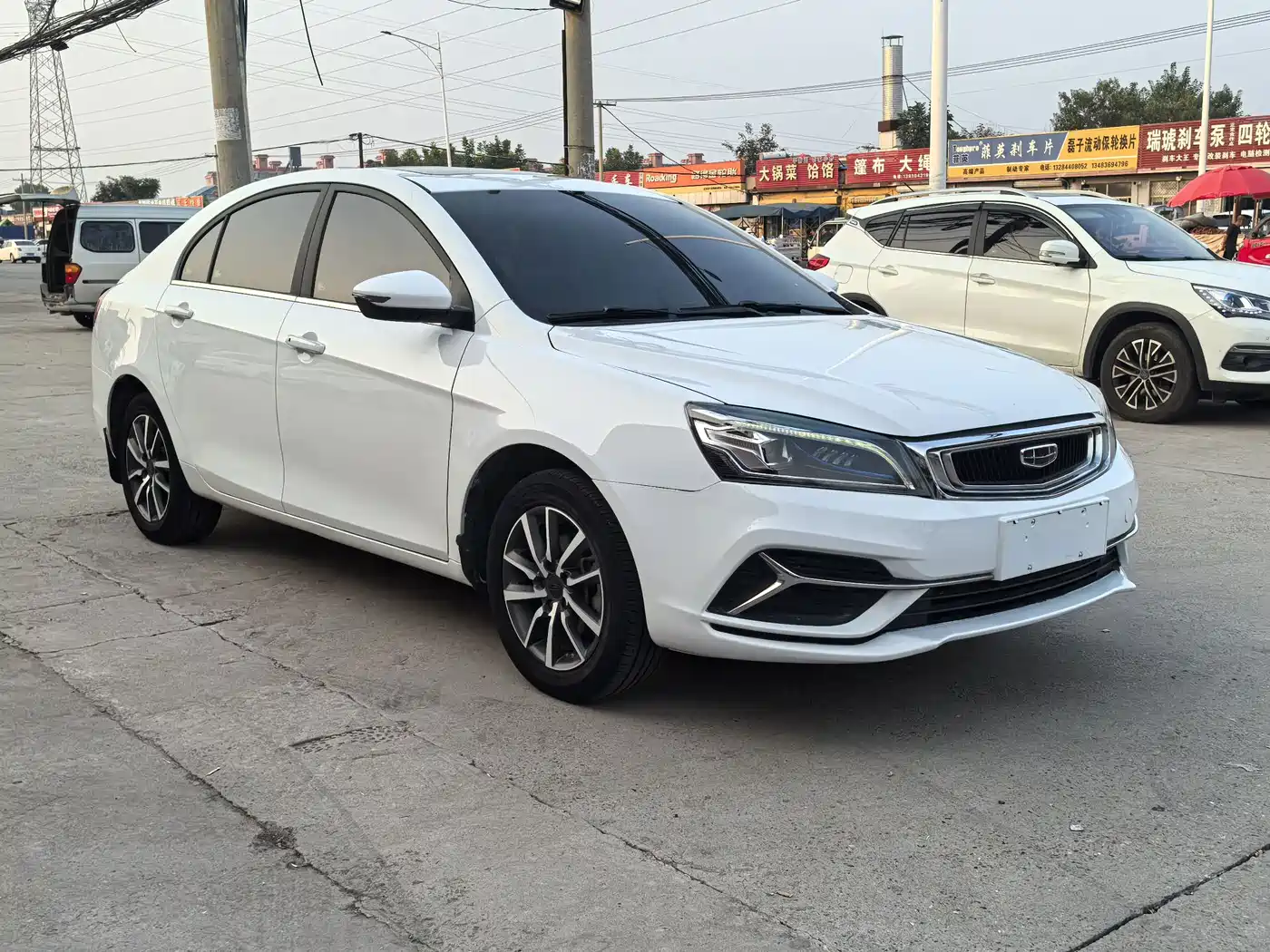 Фото 3 - Geely Emgrand