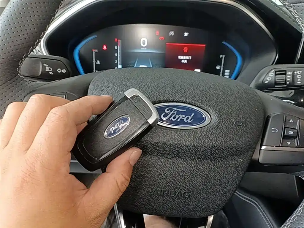 FORD FOX
