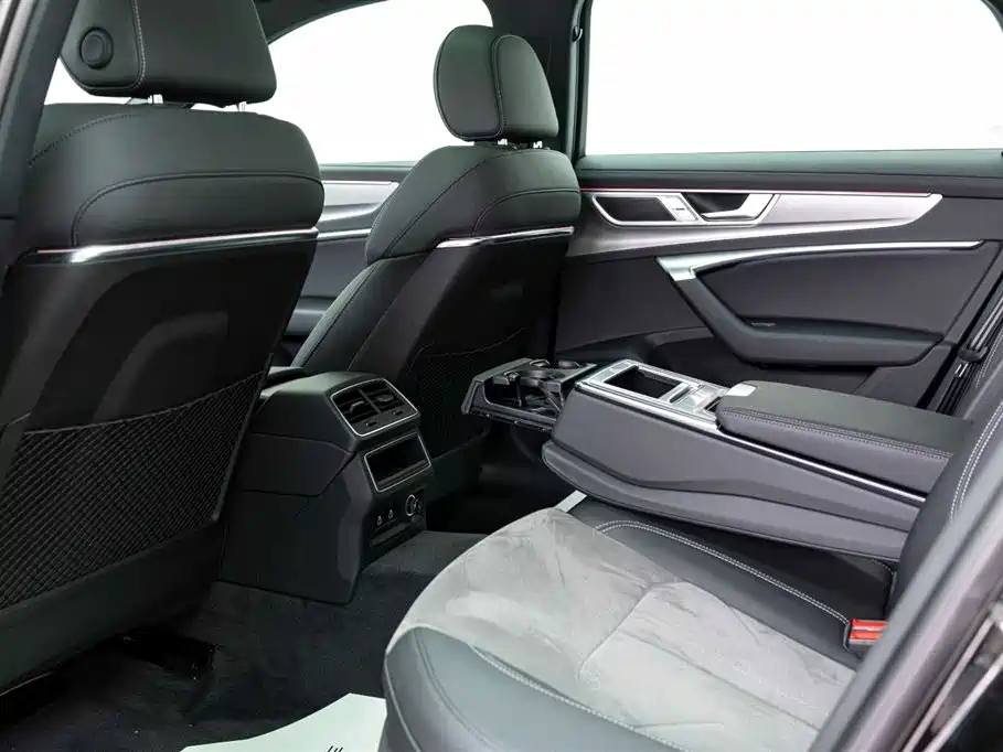 Audi A6L 2023 40 TFSI Luxury Dynamic фото 4