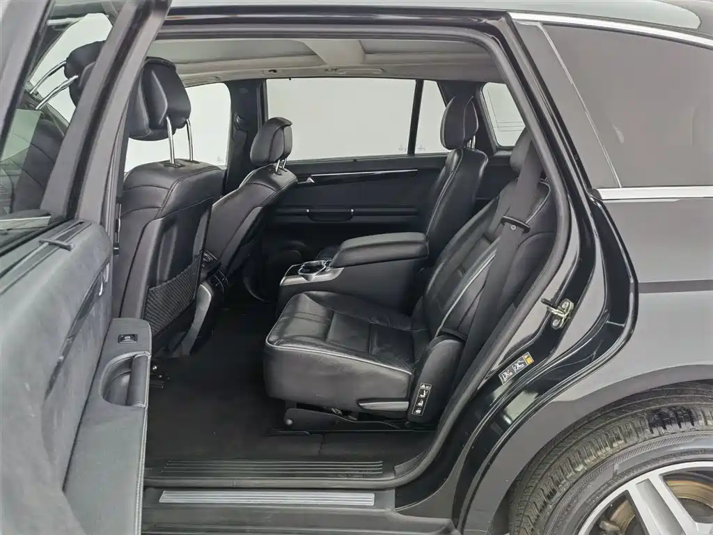 Mercedes-Benz R-Class 2017 R 400 4MATIC Collector's Edition фото 15
