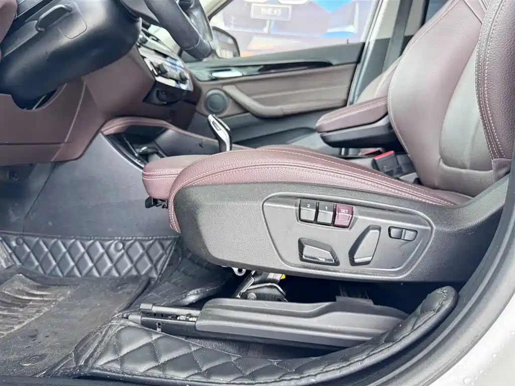 BMW X1 2020 sDrive20Li Premium Edition фото 14