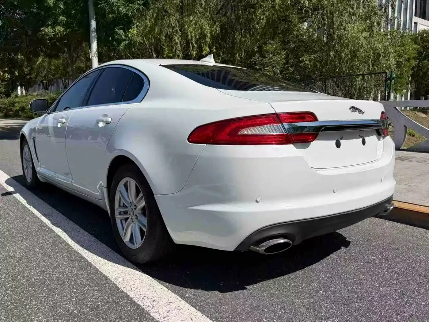 Jaguar XF 2015 2015 XF 2.0T Style Edition