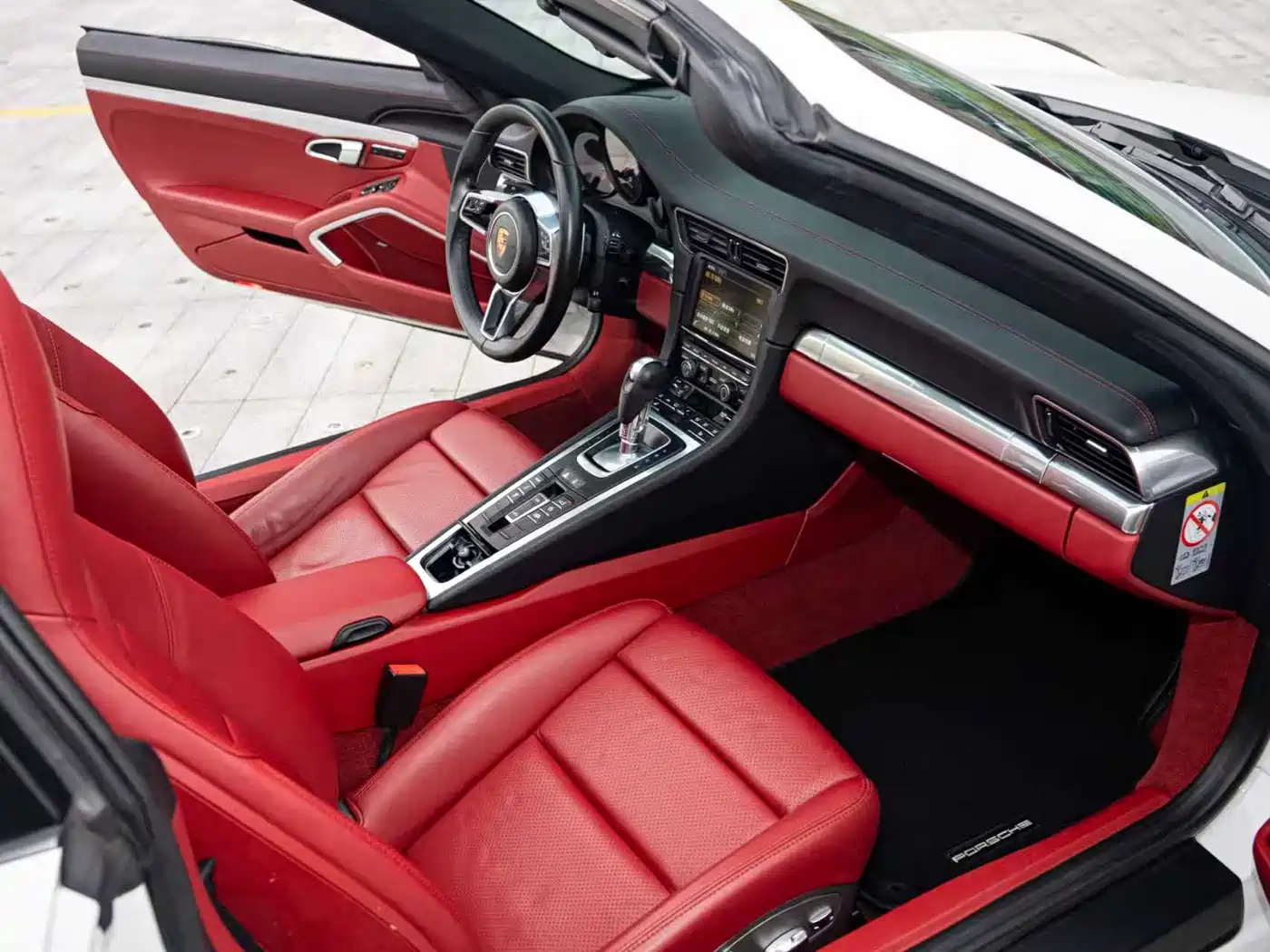 Porsche 911 2014 Targa 4 3.4L фото 8