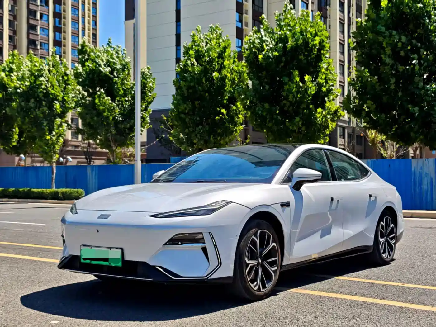 2025 Geely Galaxy Galaxy E8