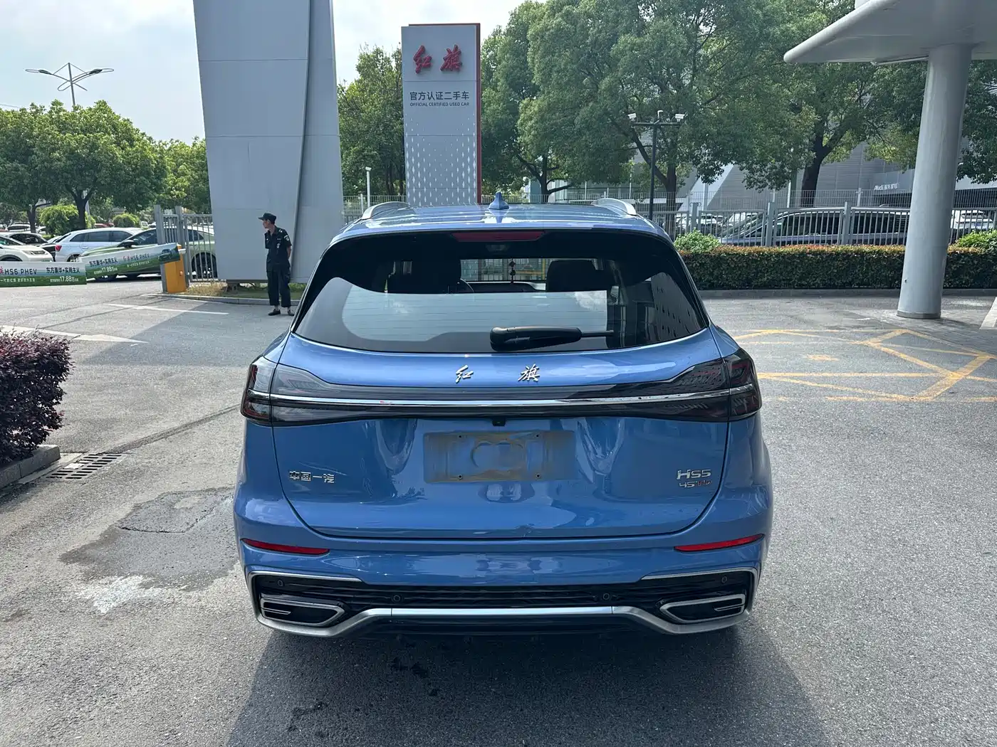 Hongqi HS5 2023 2.0T Flag Enjoy Pro Edition фото 4