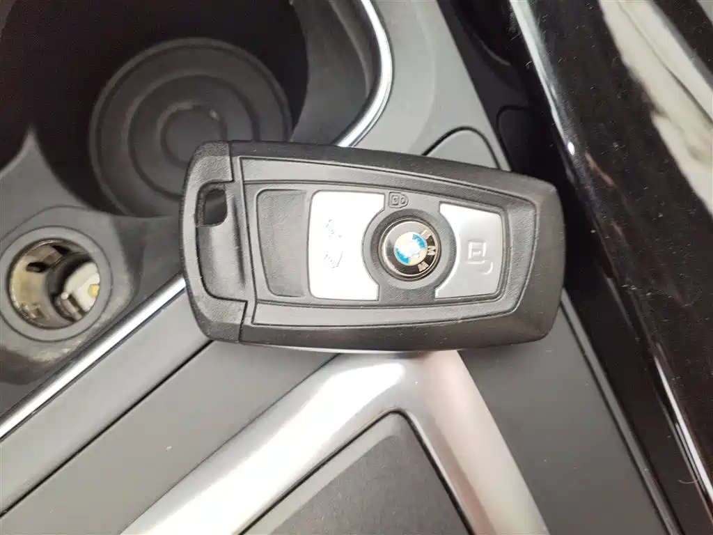 BMW 3 Series 2017 320Li Fashion фото 9