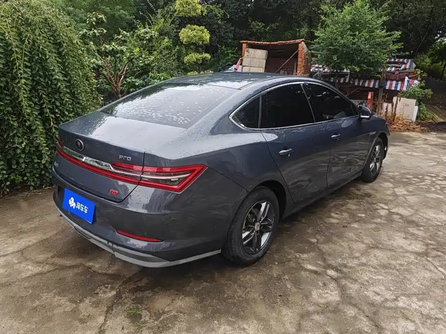 BYD Qin Pro 2019 2018 1.5TI Automatic Smart Connected Dynamic Edition