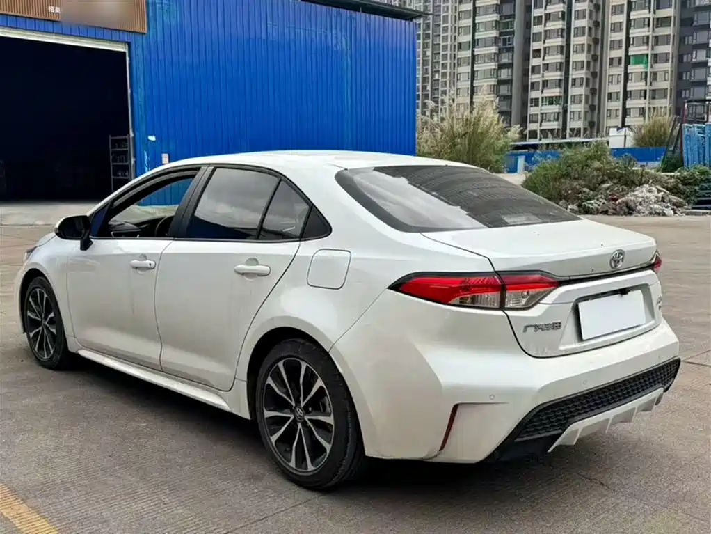 Toyota Levin 2021 185T CVT Sport Edition фото 6