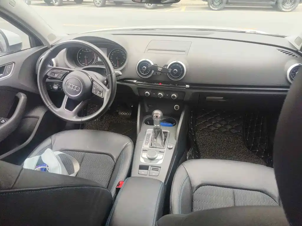 Фото 12 - Audi A3