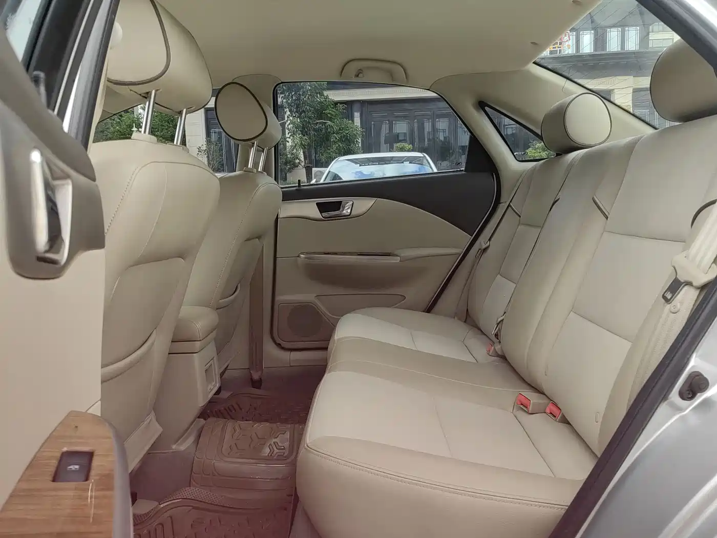 Buick Excelle 2015 1.5L Automatic Classic фото 9