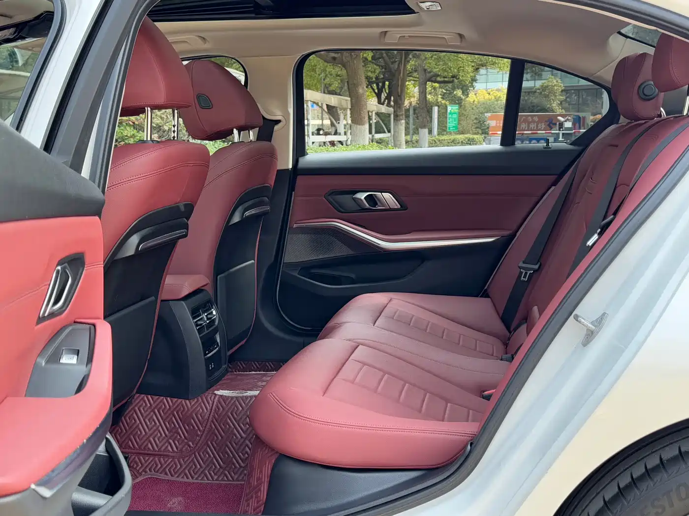 BMW 3 Series 2021 325Li M Sport Package фото 8