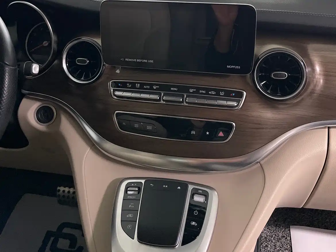 Mercedes-Benz V-Class 2022 V 260 Prestige Edition фото 13