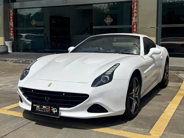  Ferrari California T 2015 3.9T Standard