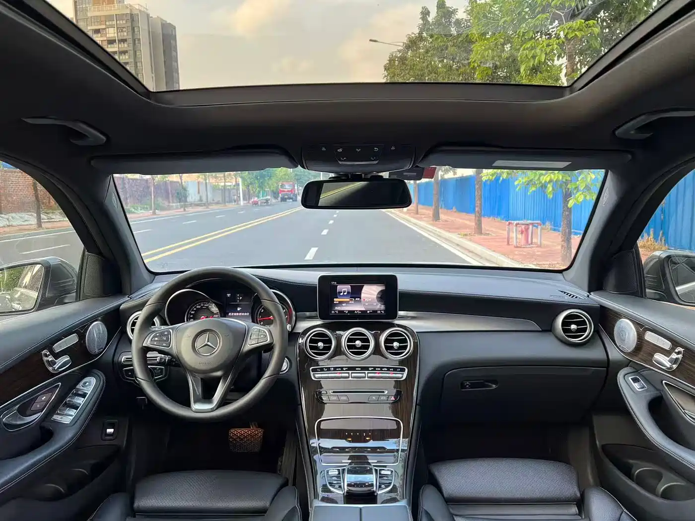 Mercedes-Benz GLC 2016 GLC 260 4MATIC Dynamic фото 9