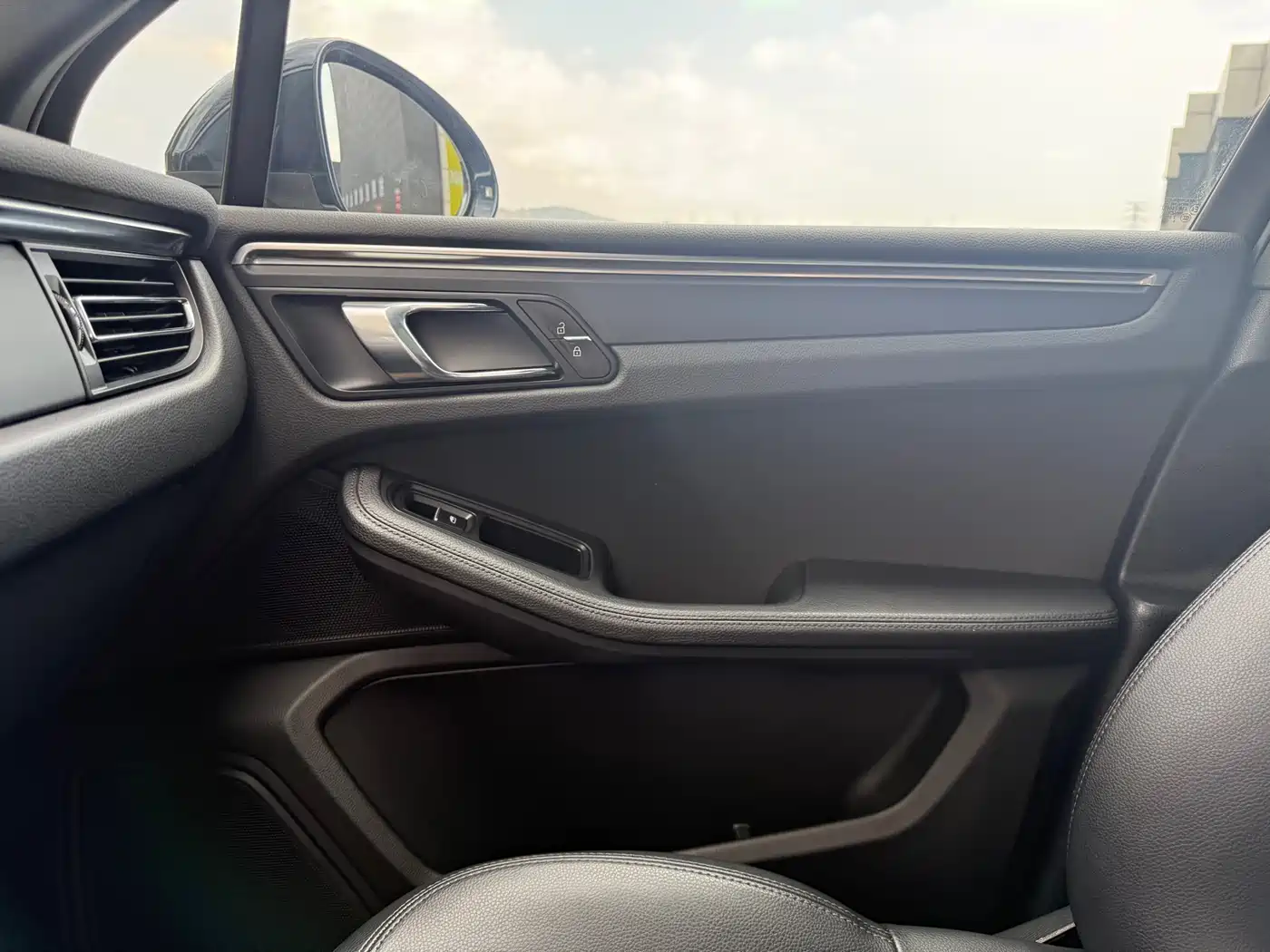 Porsche Macan 2018 Macan 2.0T фото 31
