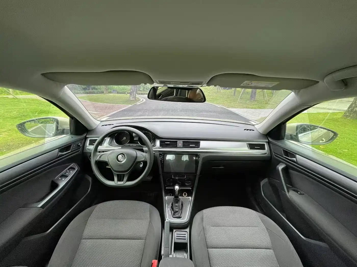 Volkswagen Bora 2016 Model 1.6L Automatic Fashion фото 5