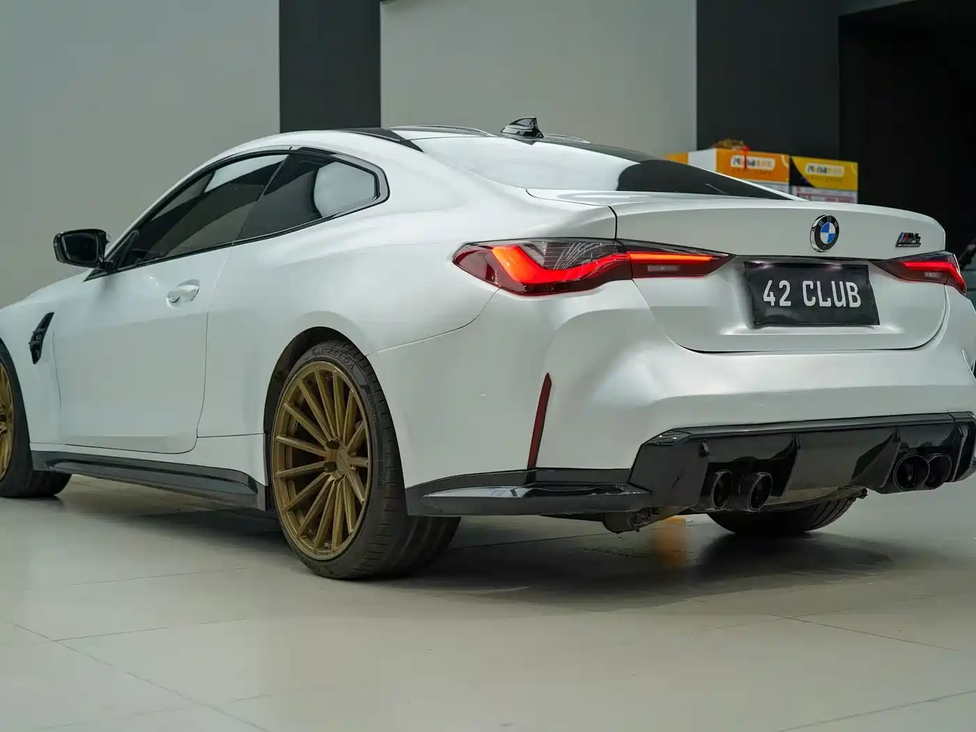 BMW M4