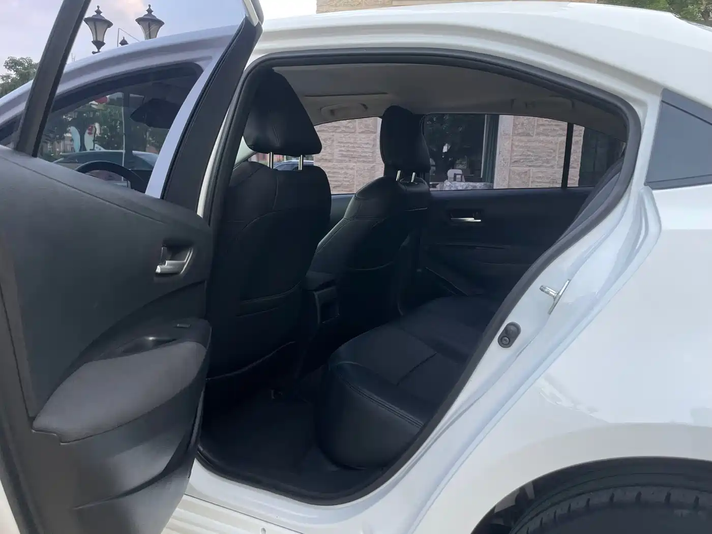 Toyota Corolla 2021 1.2T S-CVT Elite PLUS Edition фото 5