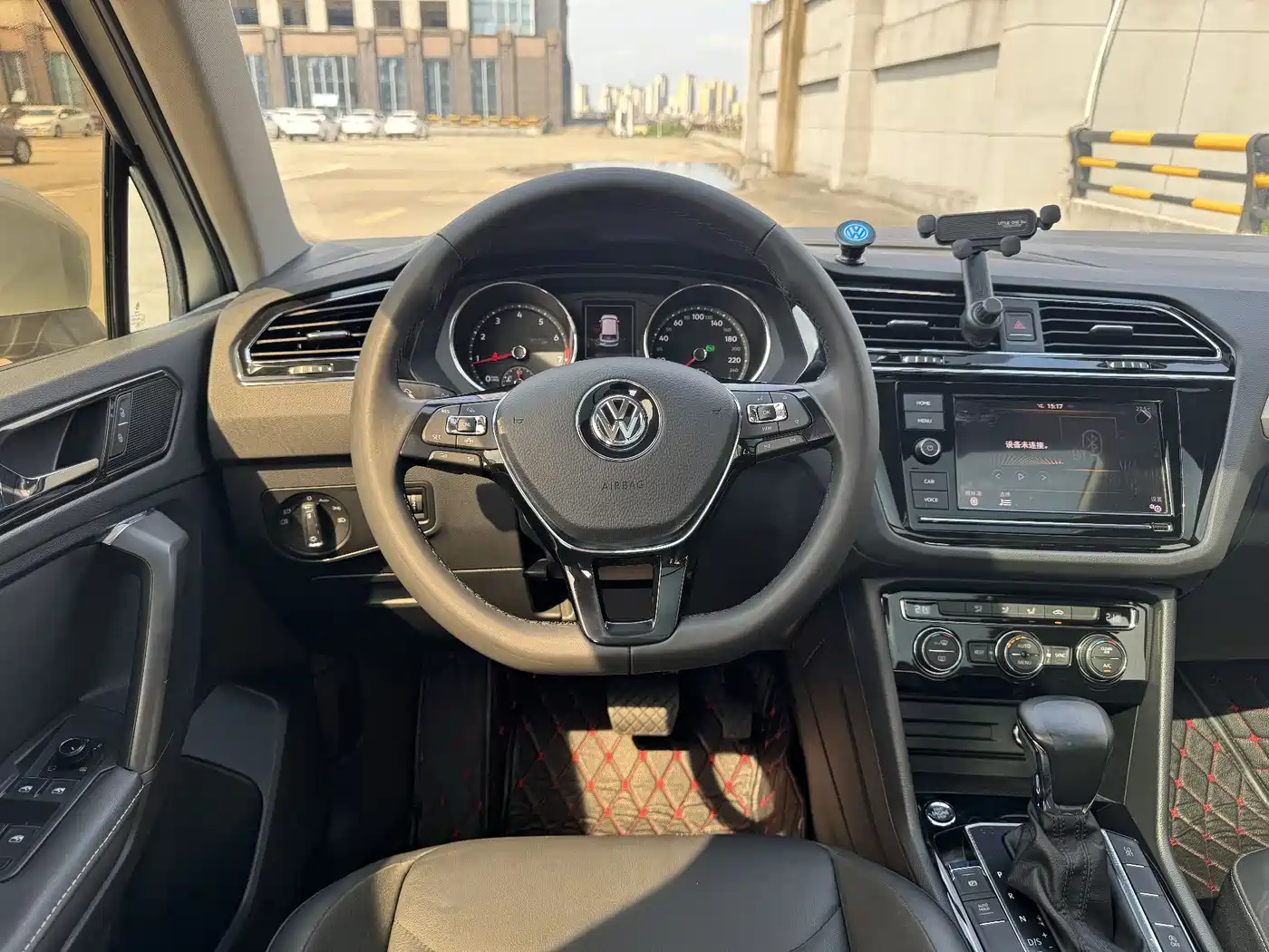 Volkswagen Tiguan L 2019 330TSI Automatic 2WD Panorama Comfort Edition China VI фото 12