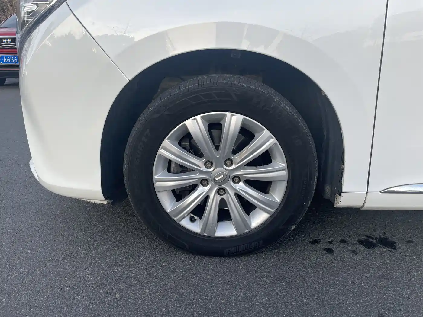 GAC Trumpchi Trumpchi M8 2018 320T Exclusive Edition фото 8