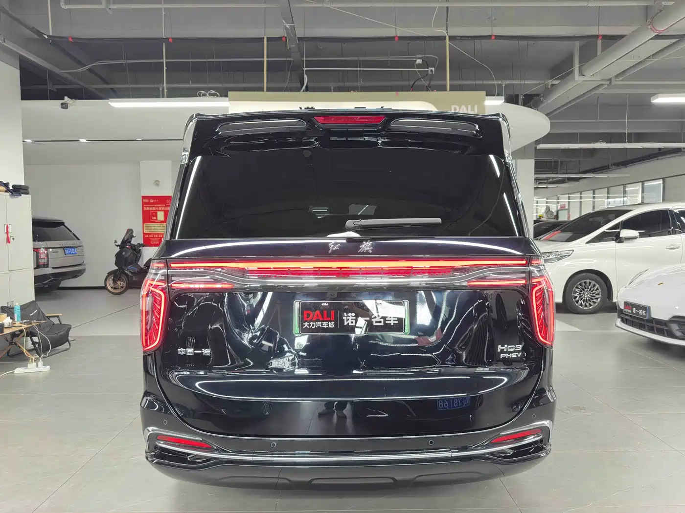 Hongqi HQ9 PHEV 2024 Model 2.0T AWD Business Edition фото 4