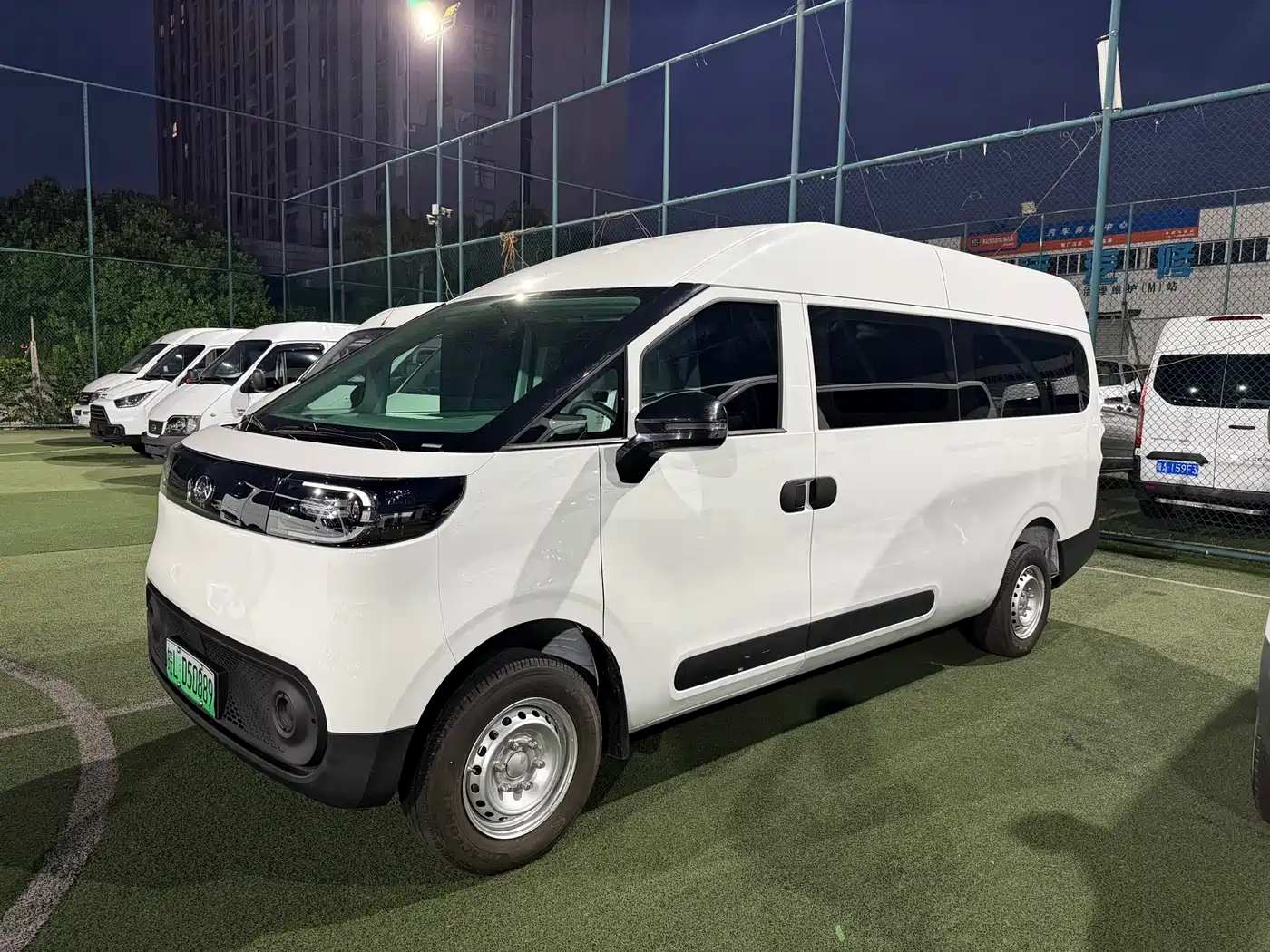 SAIC Maxus Dana V1L
