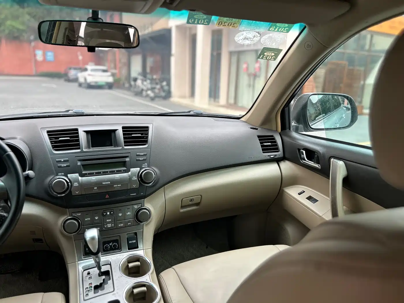 Toyota Highlander 2009 3.5L 4WD 7-seater Luxury Edition фото 22